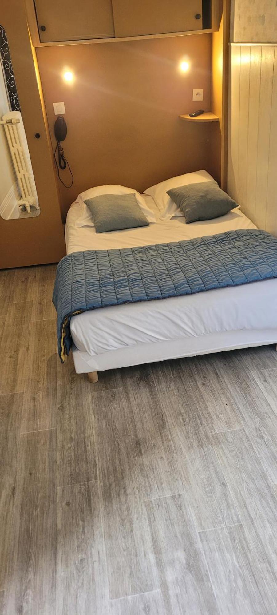 Hotel Central Anzac Амиен Екстериор снимка